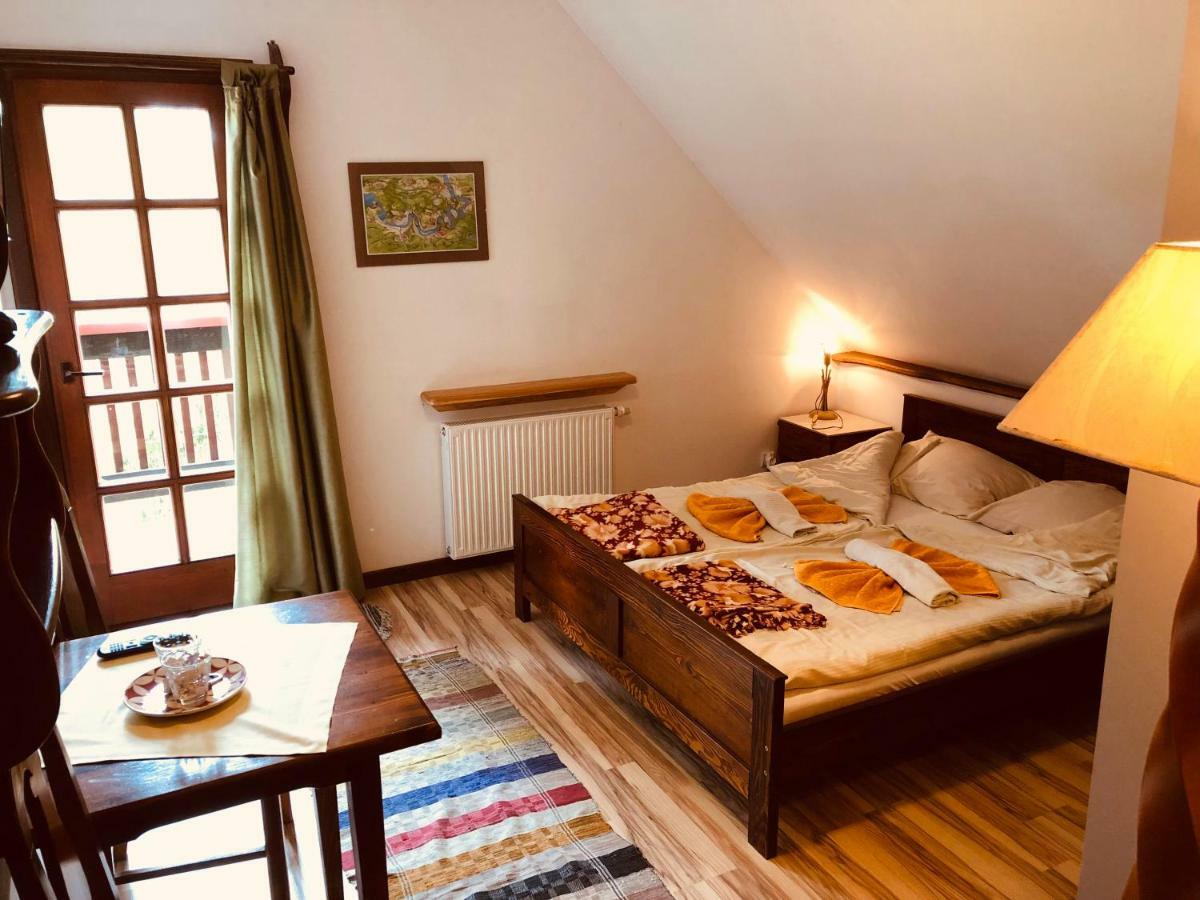 Bed and Breakfast Gosciniec Pod Smrekami Czorsztyn Exteriér fotografie